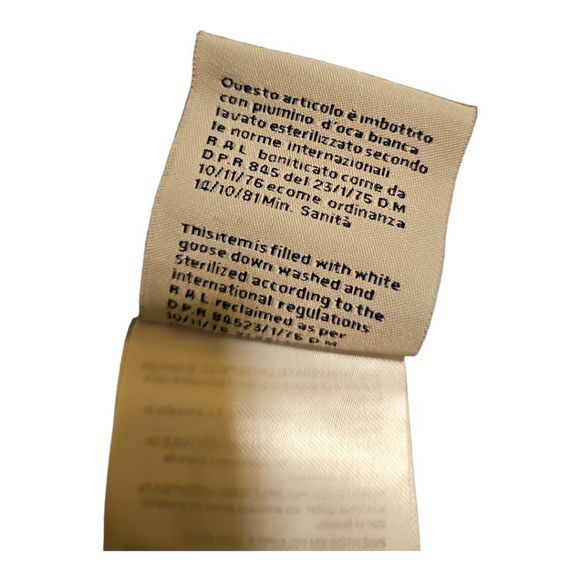 SOLD!! MONCLER Girl's Black Puffer Jacket - Size 5 - Picture 12 of 12